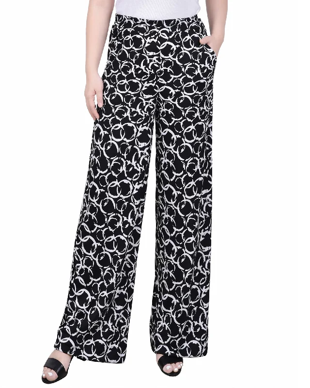 Petite Wide Leg Pull On Pant