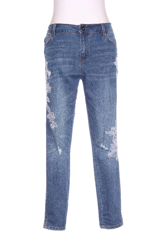 CAPTURE - Pretty lace detail jeans! 14