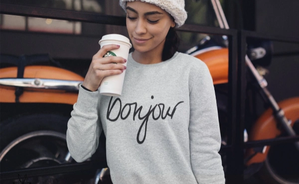 Relax in Style: Soft & Comfortable Women's Crewneck Sweatshirt